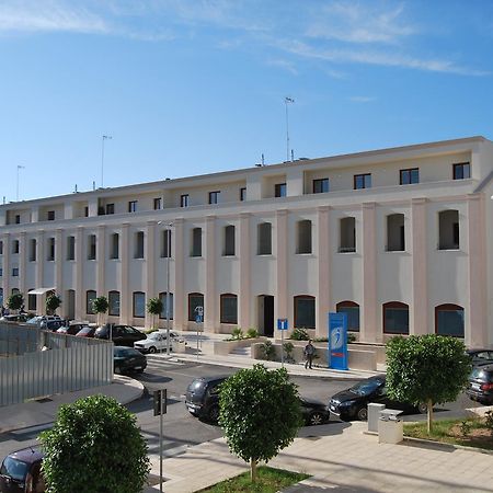 Residence Трани Экстерьер фото