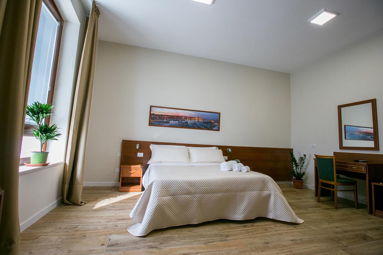 Residence Трани Экстерьер фото