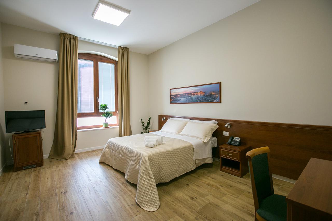 Residence Трани Экстерьер фото